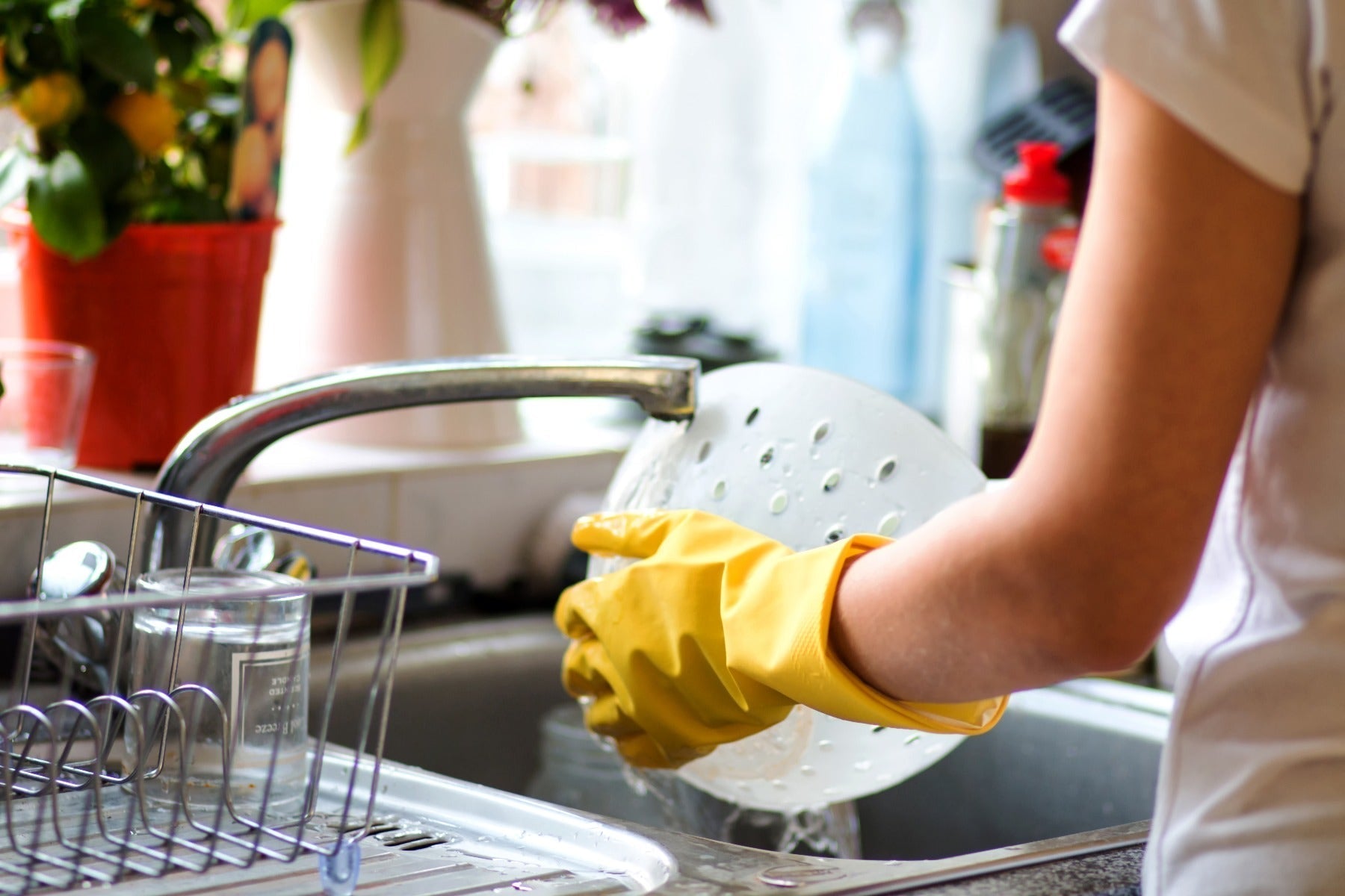 Five Smart Ways to Cut Down Washing Dishes by Hand