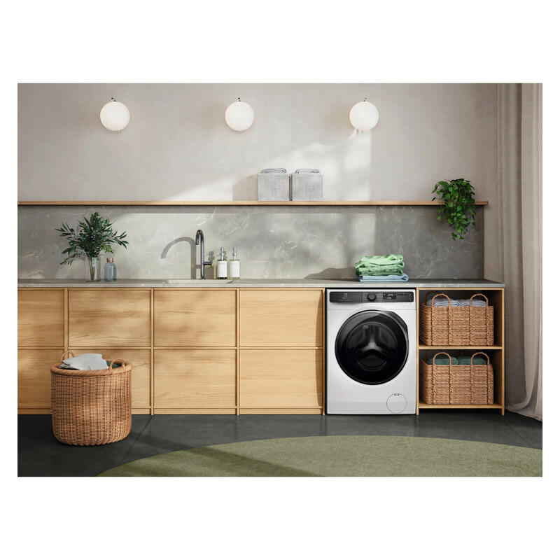 Electrolux 12kg Front Load Washing Machine - White (UltimateCare 700)
