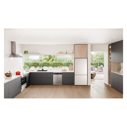 Westinghouse 496L Bottom Mount Fridge Freezer - White